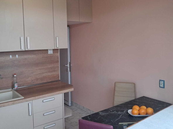 Дава се под наем Двустаен апартамент в София, Дружба 1 - 70 кв.м за 718.08 € - Снимка #1