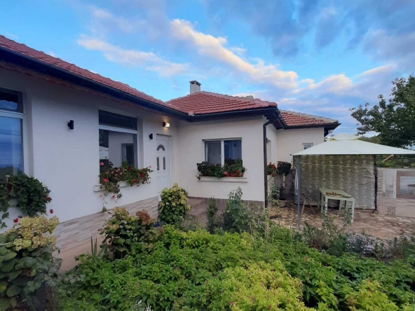 Къща в Балчик - 93 кв.м за 1152 €/кв.м - Снимка #1