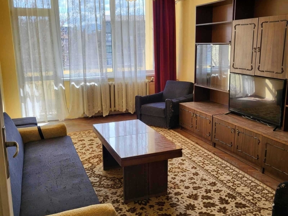 Двустаен апартамент в Пловдив, Център - 68 кв.м за 1102 €/кв.м - Снимка #1