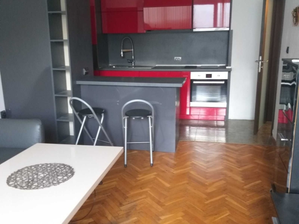 Дава се под наем Тристаен апартамент в София, Стрелбище - 78 кв.м за 648.21 € - Снимка #1