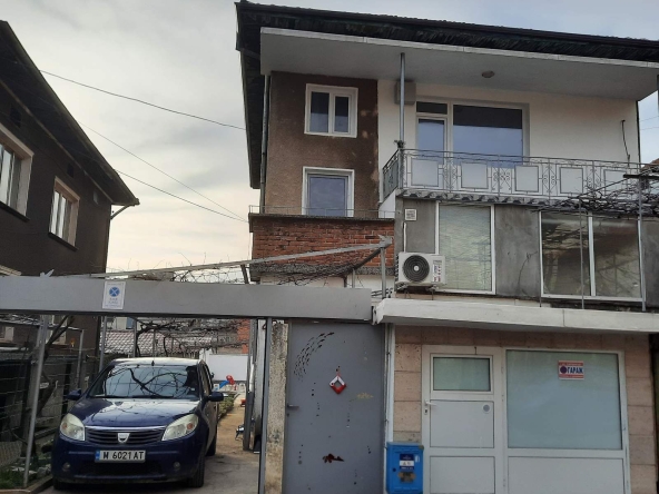 Къща в Монтана, Плиска - 223 кв.м за 595 €/кв.м - Снимка #1