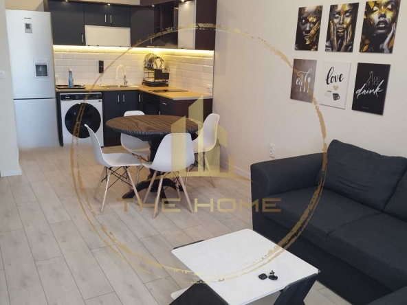 Дава се под наем Двустаен апартамент в Варна, Левски - 75 кв.м за 698.19 € - Снимка #1