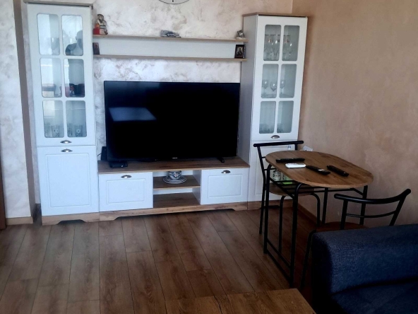 Дава се под наем Двустаен апартамент в София, Дружба 1 - 48 кв.м за 598.23 € - Снимка #1