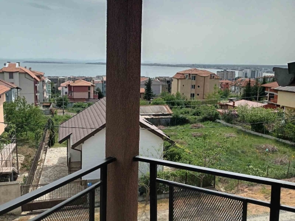 Дава се под наем Едностаен апартамент в Свети Влас - 20 кв.м за 278.97 € - Снимка #1