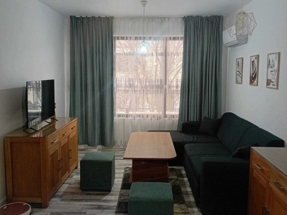 Дава се под наем Двустаен апартамент в Пловдив, Център - 55 кв.м за 598.23 € - Снимка #1