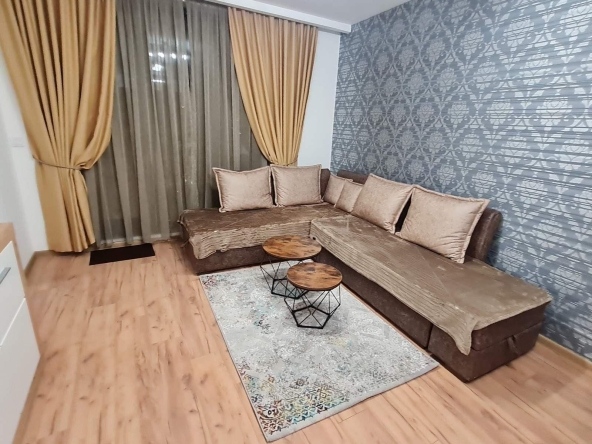 Дава се под наем Двустаен апартамент в София, Зона Б-5 - 76 кв.м за 747.66 € - Снимка #1
