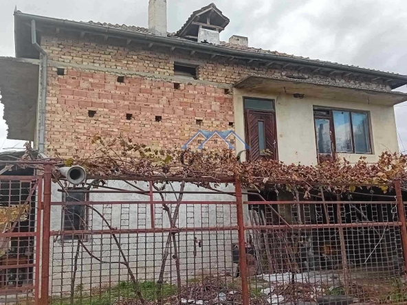 Къща в с. Горен чифлик, Област Варна - 193 кв.м за 311 €/кв.м - Снимка #1