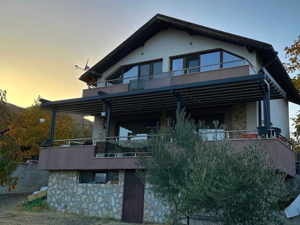 Къща в Куклен - 250 кв.м за 1432 €/кв.м - Снимка #1