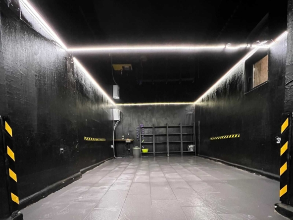 Дава се под наем Гараж / Паркомясто в София, Център - 22 кв.м за 179.52 € - Снимка #1