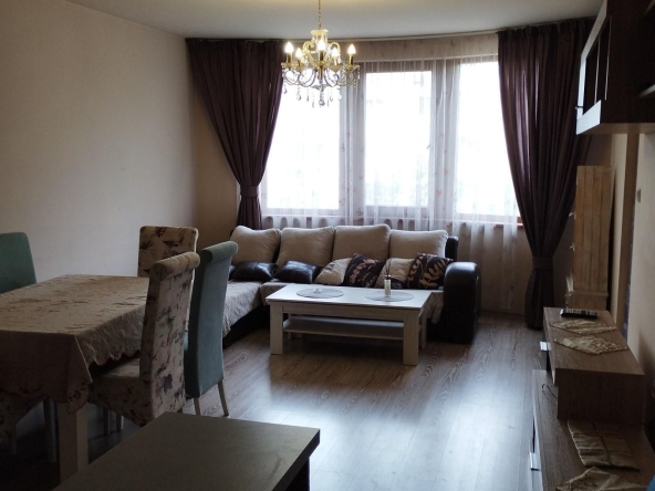 Дава се под наем Тристаен апартамент в Пловдив, Кючук Париж - 85 кв.м за 459 € - Снимка #1