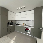 Двустаен апартамент в София, Света Троица - 72 кв.м за 1917 €/кв.м - Снимка #1