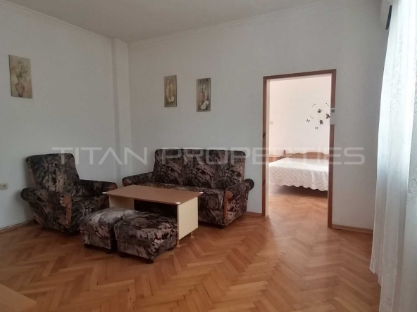 Тристаен апартамент в Пловдив, Съдийски - 130 кв.м за 1031 €/кв.м - Снимка #1