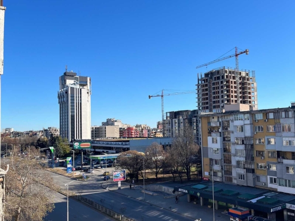 Двустаен апартамент в Пловдив, Кършияка - 70 кв.м за 1358 €/кв.м - Снимка #1