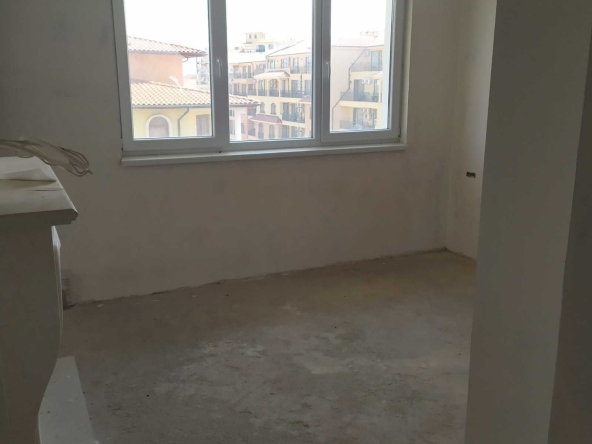 Многостаен апартамент в к.к. Слънчев бряг - 330 кв.м за 864 €/кв.м - Снимка #1