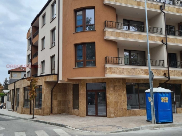 Дава се под наем Офис в Русе, Център - 85 кв.м за 1200 € - Снимка #1