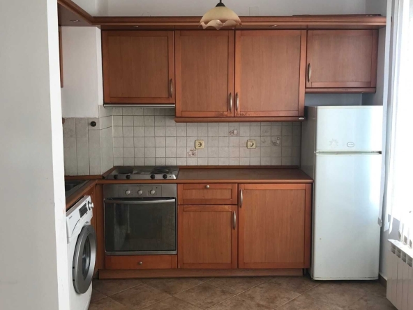 Дава се под наем Двустаен апартамент в София, Дианабад - 70 кв.м за 500 € - Снимка #1