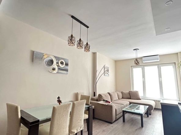 Дава се под наем Двустаен апартамент в София, Център - 55 кв.м за 800 € - Снимка #1