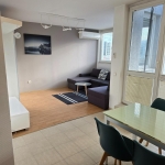 Дава се под наем Тристаен апартамент в София, Студентски град - 154 кв.м за 850 € - Снимка #1