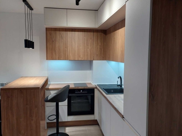 Дава се под наем Двустаен апартамент в София, Сухата река - 55 кв.м за 489.6 € - Снимка #1