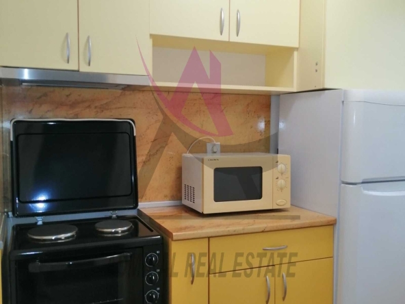 Дава се под наем Четиристаен апартамент в Варна, ХЕИ - 90 кв.м за 750 € - Снимка #1