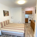 Дава се под наем Едностаен апартамент в Бургас, Център - 27 кв.м за 280.5 € - Снимка #1