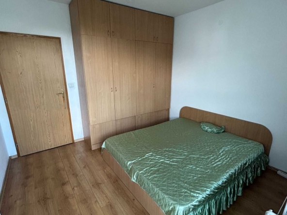 Дава се под наем Тристаен апартамент в София, Стрелбище - 110 кв.м за 750 € - Снимка #1