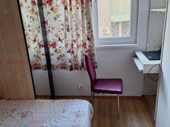 Дава се под наем Двустаен апартамент в София, Център - 50 кв.м за 725 € - Снимка #1