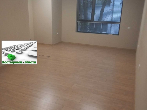 Дава се под наем Офис в Пловдив, Мараша - 56 кв.м за 433.5 € - Снимка #1