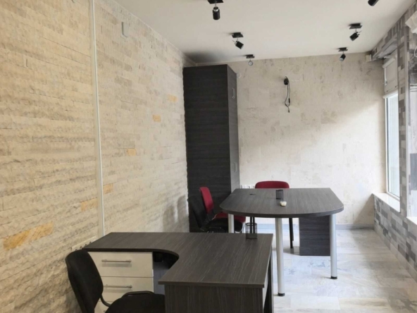 Офис в Пловдив, Център - 32 кв.м за 1965 €/кв.м - Снимка #1