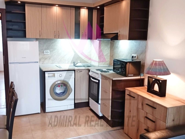 Дава се под наем Двустаен апартамент в Варна, Колхозен пазар - 55 кв.м за 511 € - Снимка #1