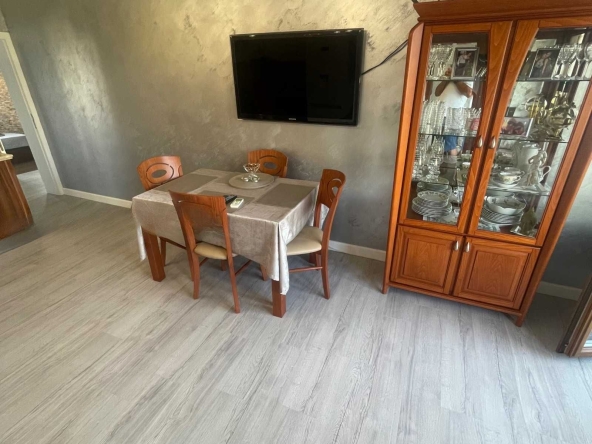 Тристаен апартамент в Пловдив, Младежки Хълм - 101 кв.м за 1981 €/кв.м - Снимка #1