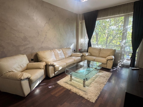 Дава се под наем Двустаен апартамент в София, Толстой - 65 кв.м за 690 € - Снимка #1