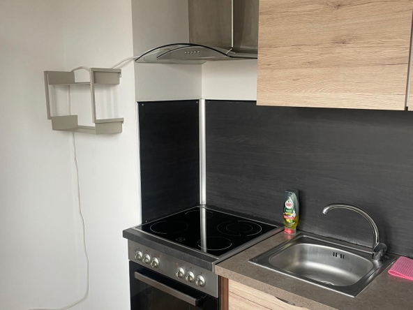 Дава се под наем Едностаен апартамент в Пловдив, Кючук Париж - 39 кв.м за 260 € - Снимка #1