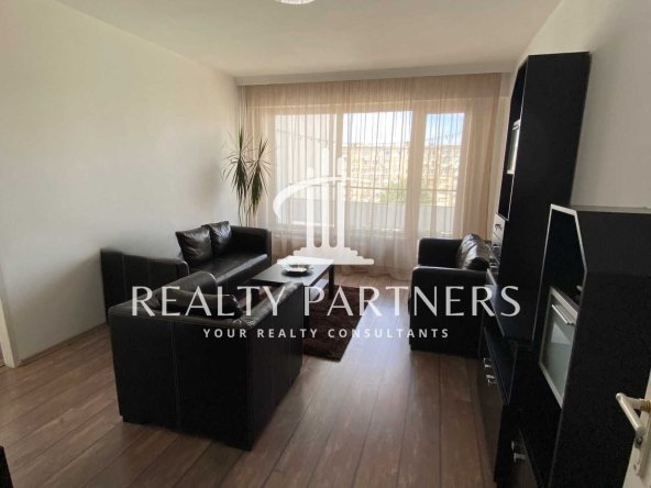 Дава се под наем Тристаен апартамент в Перник, Изток - 86 кв.м за 433.5 € - Снимка #1