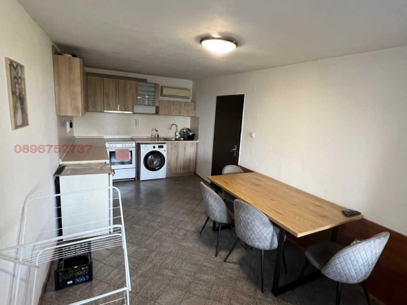 Дава се под наем Двустаен апартамент в к.к. Св.Св. Константин и Елена - 50 кв.м за 280.5 € - Снимка #1