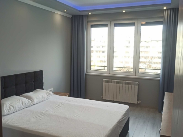 Дава се под наем Тристаен апартамент в София, Дървеница - 80 кв.м за 390 € - Снимка #1