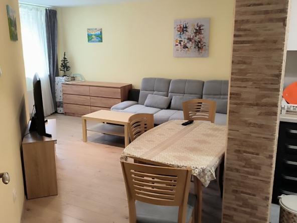 Дава се под наем Двустаен апартамент в София, Младост 4 - 57 кв.м за 567.12 € - Снимка #1