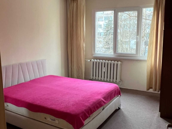 Дава се под наем Тристаен апартамент в София, Света Троица - 80 кв.м за 528.36 € - Снимка #1