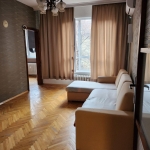 Дава се под наем Тристаен апартамент в София, Център - 75 кв.м за 718.08 € - Снимка #1