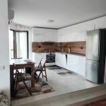 Дава се под наем Двустаен апартамент в Варна, Бриз - 75 кв.м за 598.23 € - Снимка #1