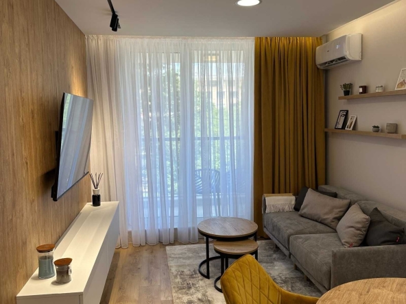Дава се под наем Двустаен апартамент в София, Младост 3 - 70 кв.м за 313.65 € - Снимка #1