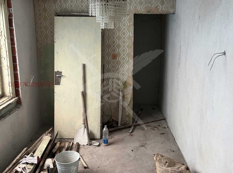 Къща в Пловдив, Център - 30 кв.м за 1140 €/кв.м - Снимка #1