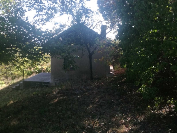 Парцел в с. Люлин, Област Перник - 3960 кв.м за 32 €/кв.м - Снимка #1