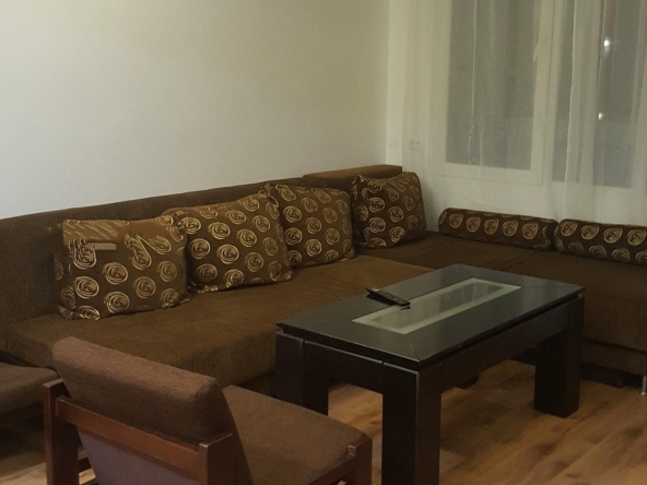 Дава се под наем Двустаен апартамент в София, Банишора - 49 кв.м за 450 € - Снимка #1