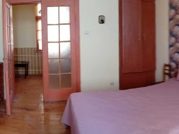 Дава се под наем Едностаен апартамент в София, Център - 42 кв.м за 408.51 € - Снимка #1