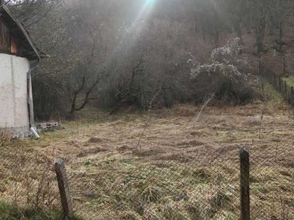 Парцел в с. Гълъбовци, Област София-област - 812 кв.м за 46 €/кв.м - Снимка #1