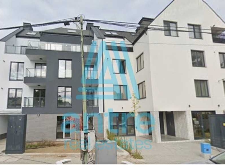 Дава се под наем Гараж / Паркомясто в София, Кръстова вада - 7 кв.м за 79.56 € - Снимка #1