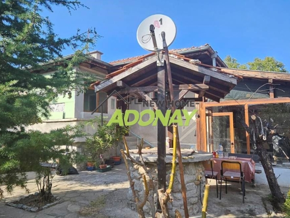 Къща в с. Златовръх, Област Пловдив - 68 кв.м за 1549 €/кв.м - Снимка #1