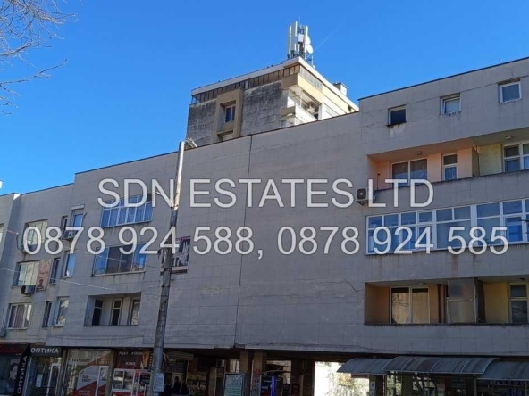 Четиристаен апартамент в Казанлък - 110 кв.м за 1206 €/кв.м - Снимка #1