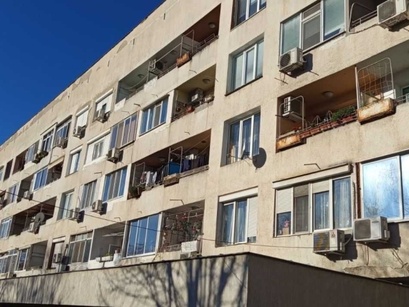 Двустаен апартамент в Казанлък - 75 кв.м за 1564 €/кв.м - Снимка #1